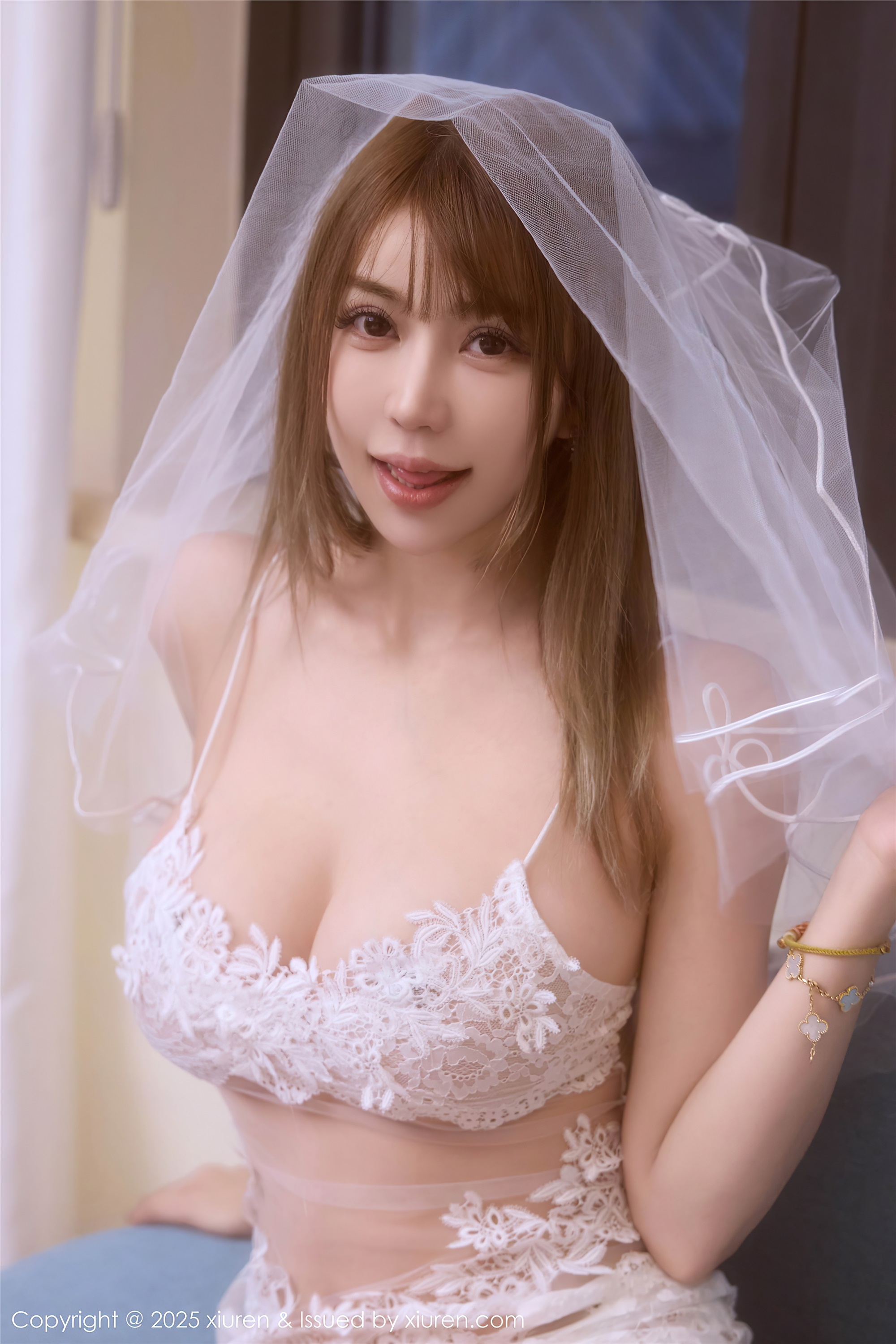 Xiuren秀人网 2025.09.17 NO.10775 Zoe柚柚